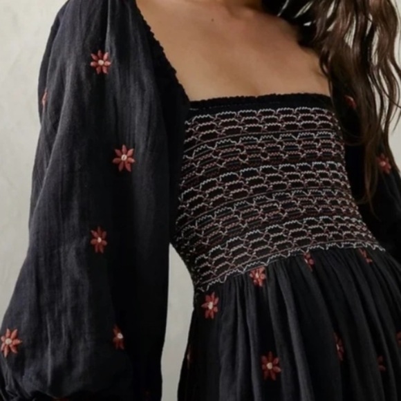Free People Dahlia embroidered smocked midi dress in black - Picture 3 of 6